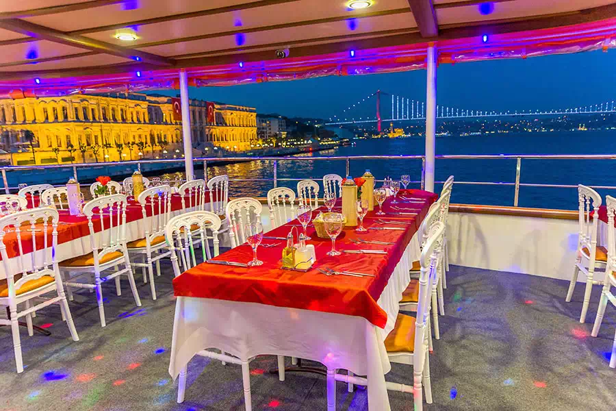 bosphorus dinner cruise